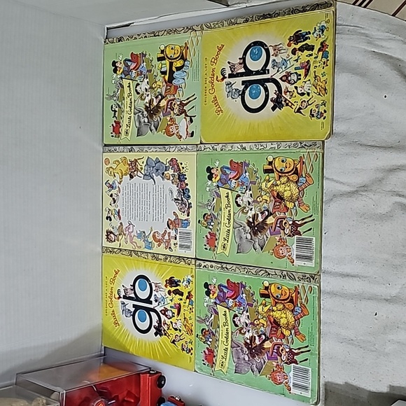 Vintage 70s Little golden Books Lot of 6 - Picture 2 of 2